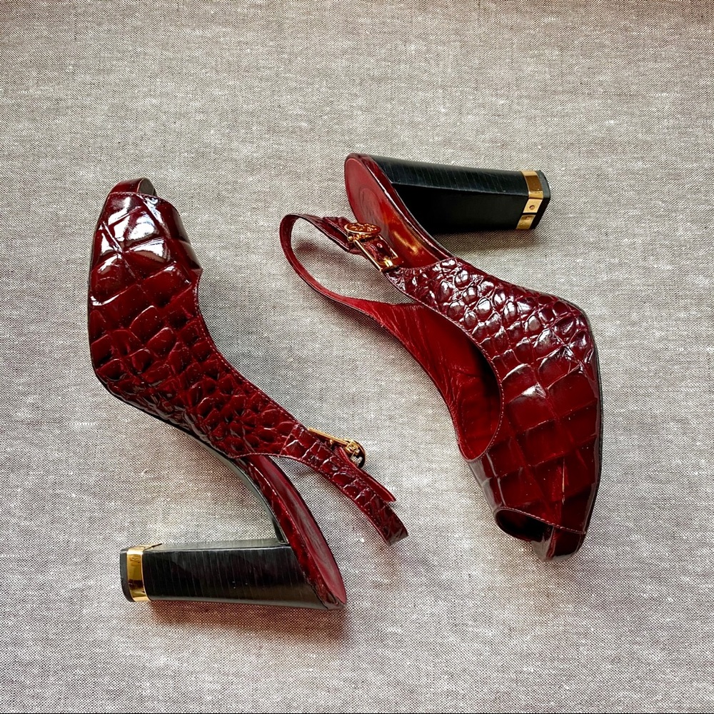 ❌SOLD❌Tory Burch Burgundy Croc-Embossed Slingbacks